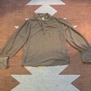 Medium A New Day black and gold long sleeve blouse